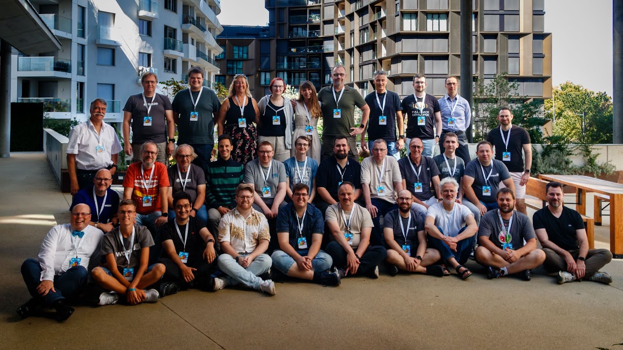 Group photo from a DACH Local Meetup